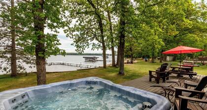 Lake House/Hot Tub/Fire Pit/Game Room/Food/Golf/Shopping/Swimming