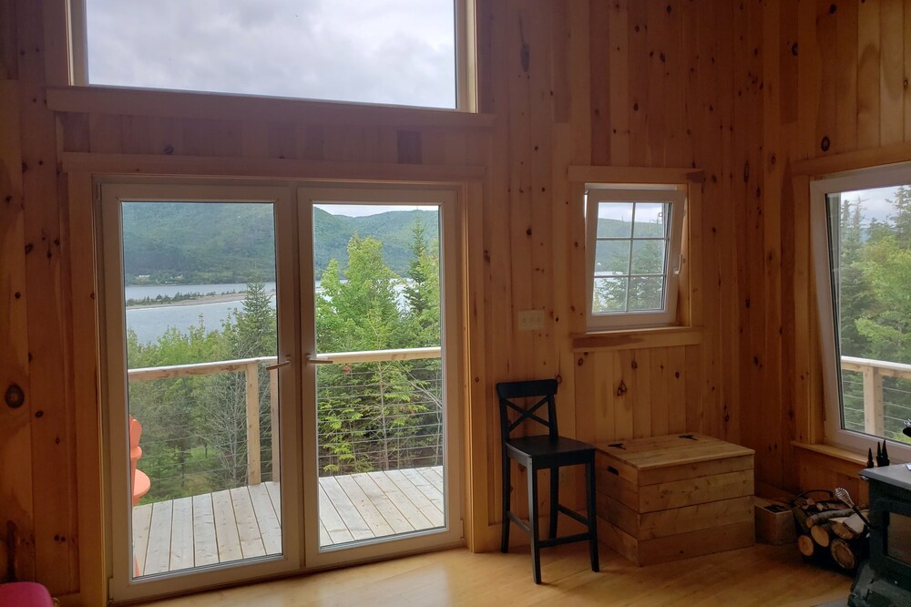 Raven's Roost Hike-in Sleeping Cabin at Sally's Brook Off-Grid Luxury Cabins