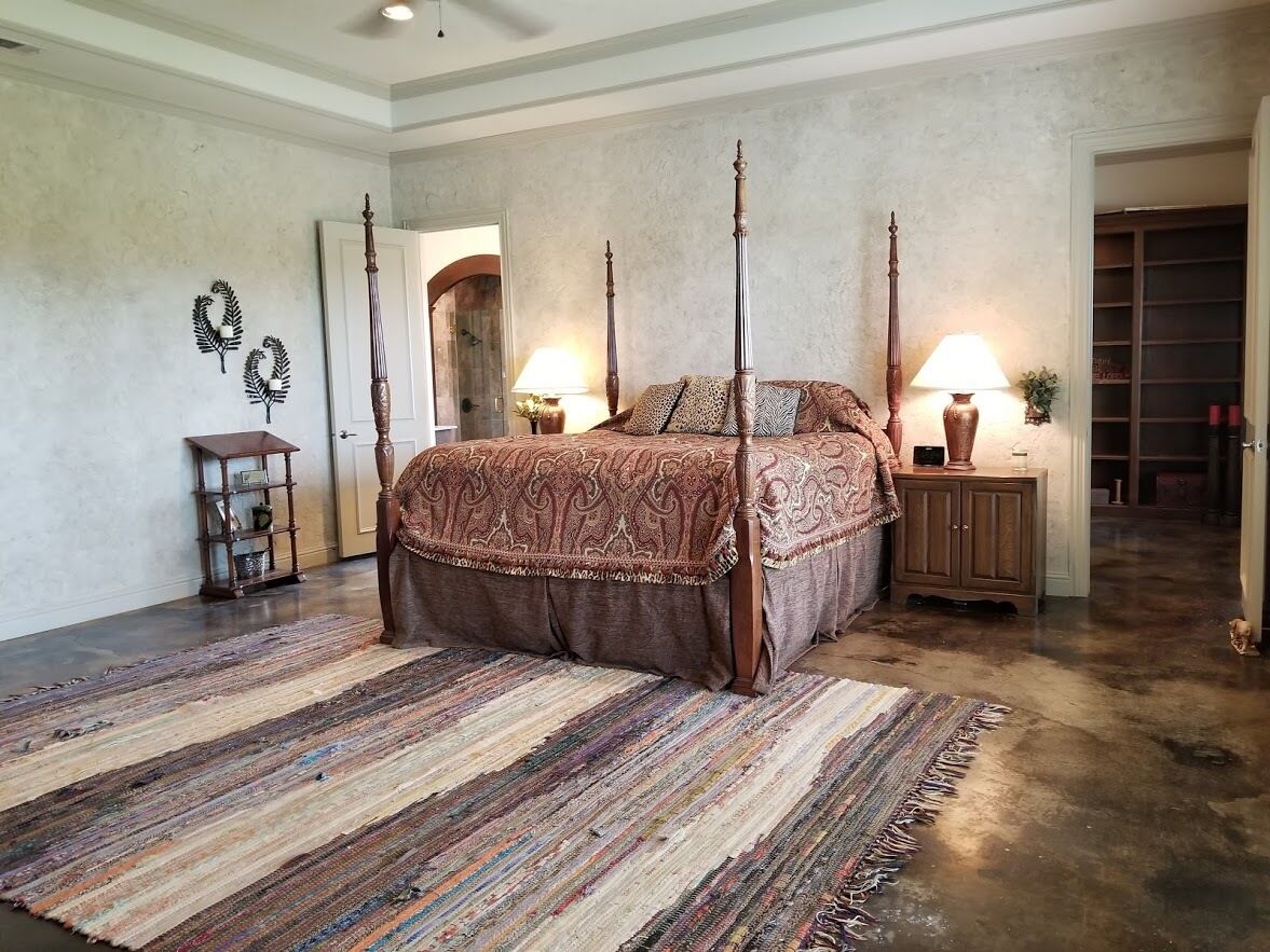 Amazing Sunrise Ranch with pool near DFW