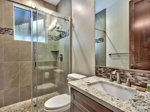 Unclassified image, 5 of 34, button - Upscale Air Conditioned  South Lake Tahoe Retreat (South Lake Tahoe)