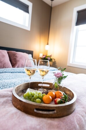 3 chambres, fer et planche à repasser, Wi-Fi, draps fournis