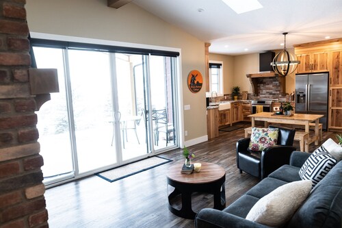 Moose Bottom Cottage/entire home/pet/garage