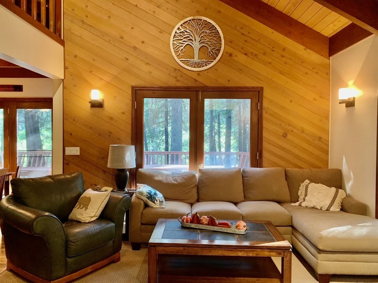 Redwood Retreat - Family Friendly, Close to Year Around Outdoor Activities