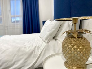 3 bedrooms, iron/ironing board, bed sheets