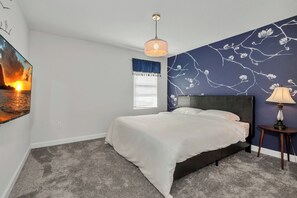 8 bedrooms, desk, iron/ironing board, travel crib