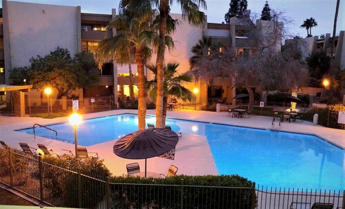 ★Resort Feel★Sparkling Pool★Walk Everywhere★