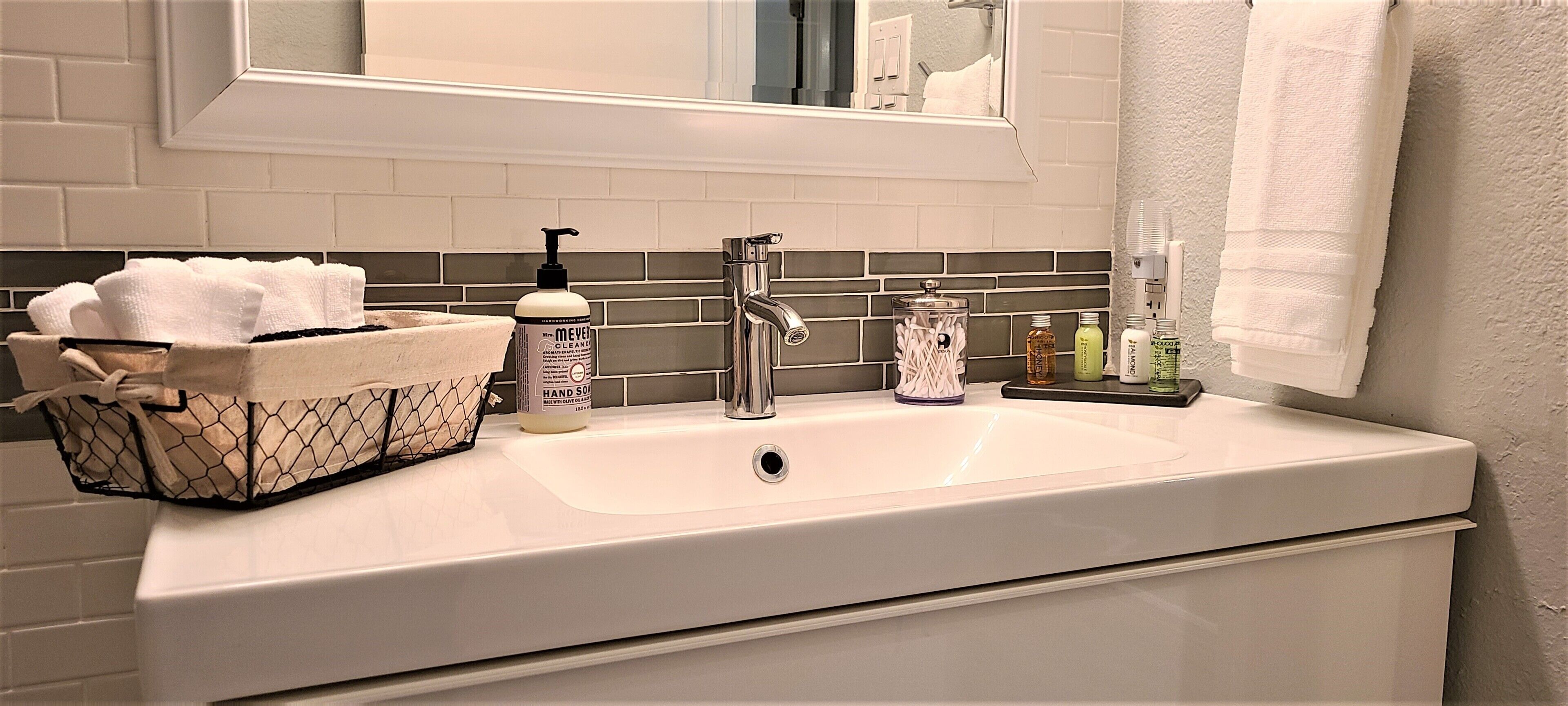 ★Resort Feel★Sparkling Pool★Walk Everywhere★