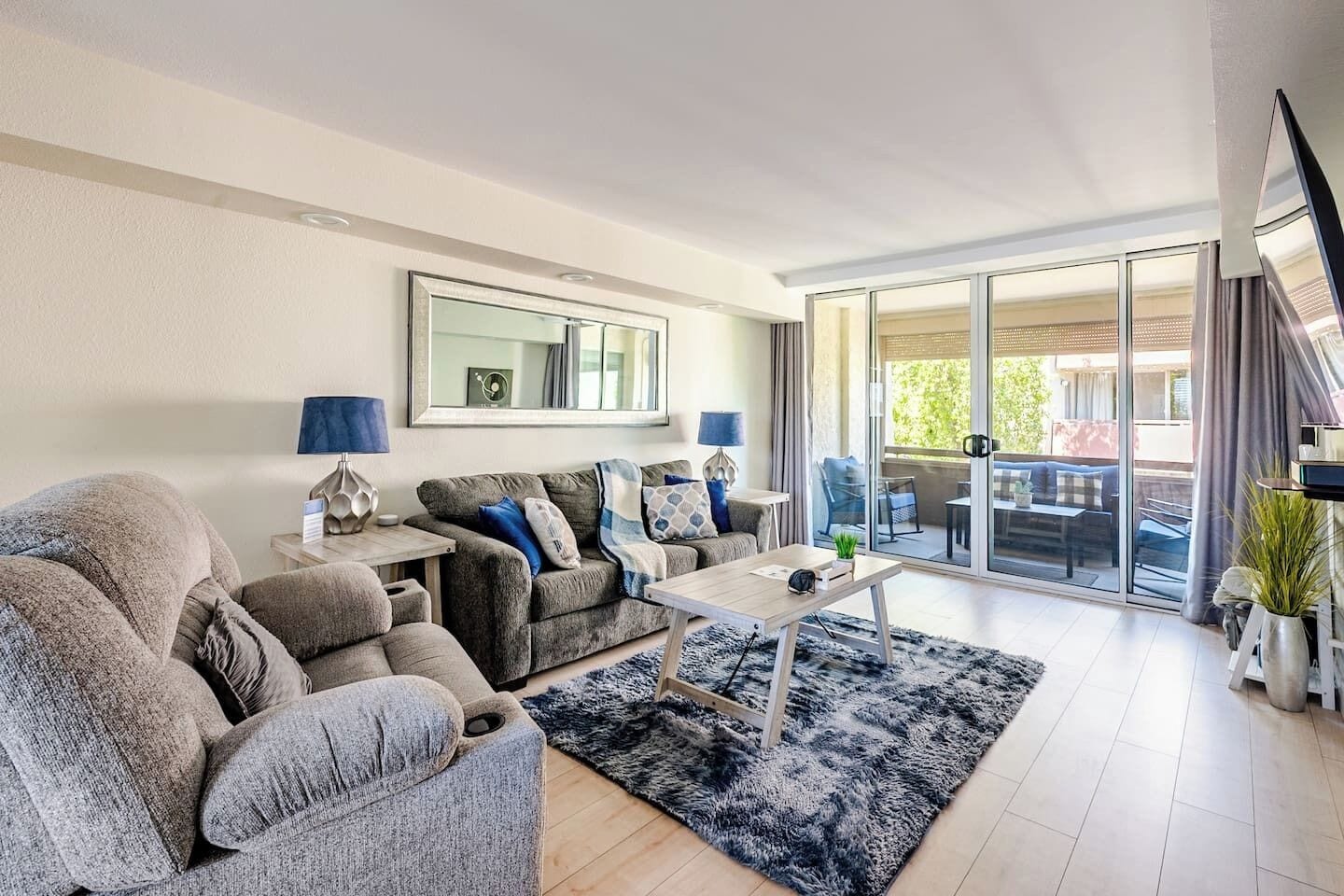 Smart-tv en een stereo