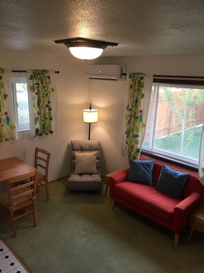 Living area - Cozy West Bishop Duplex, Short Stroll to Downtown (Bishop)