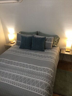 1 Schlafzimmer, Schreibtisch, Bügeleisen/Bügelbrett, kostenloses WLAN