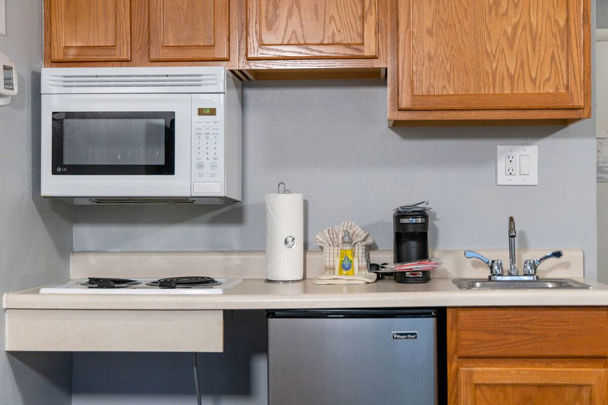 Your Perfect Getaway Starts Here! Room w/ Amazing View | Rooftop Terrace + Pool