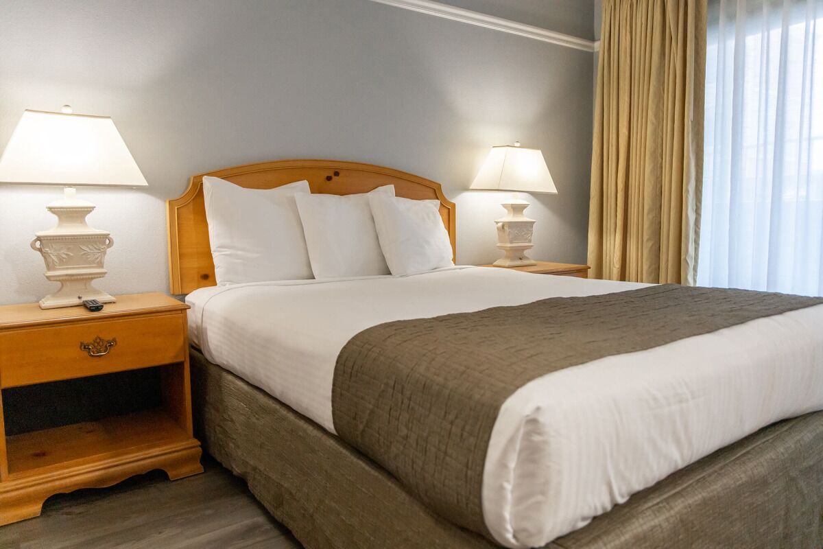 Your Perfect Getaway Starts Here! Room w/ Amazing View | Rooftop Terrace + Pool