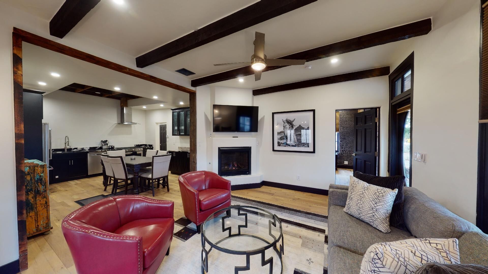 Artesia Casita: NEW Casita in The Downtown Santa Fe Railyard District just a