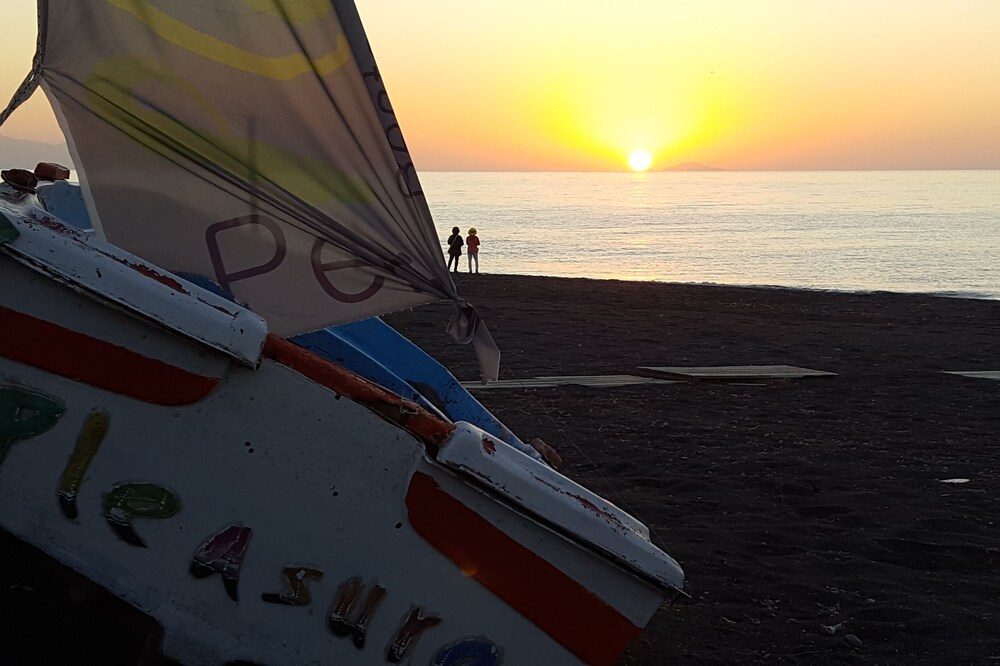 Pleasure Studios2 By The Sea