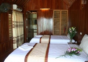 Room, 1 Bedroom, Smoking - Halong Bay Deluxe Cruise Bungalow on Island (Ha Long)