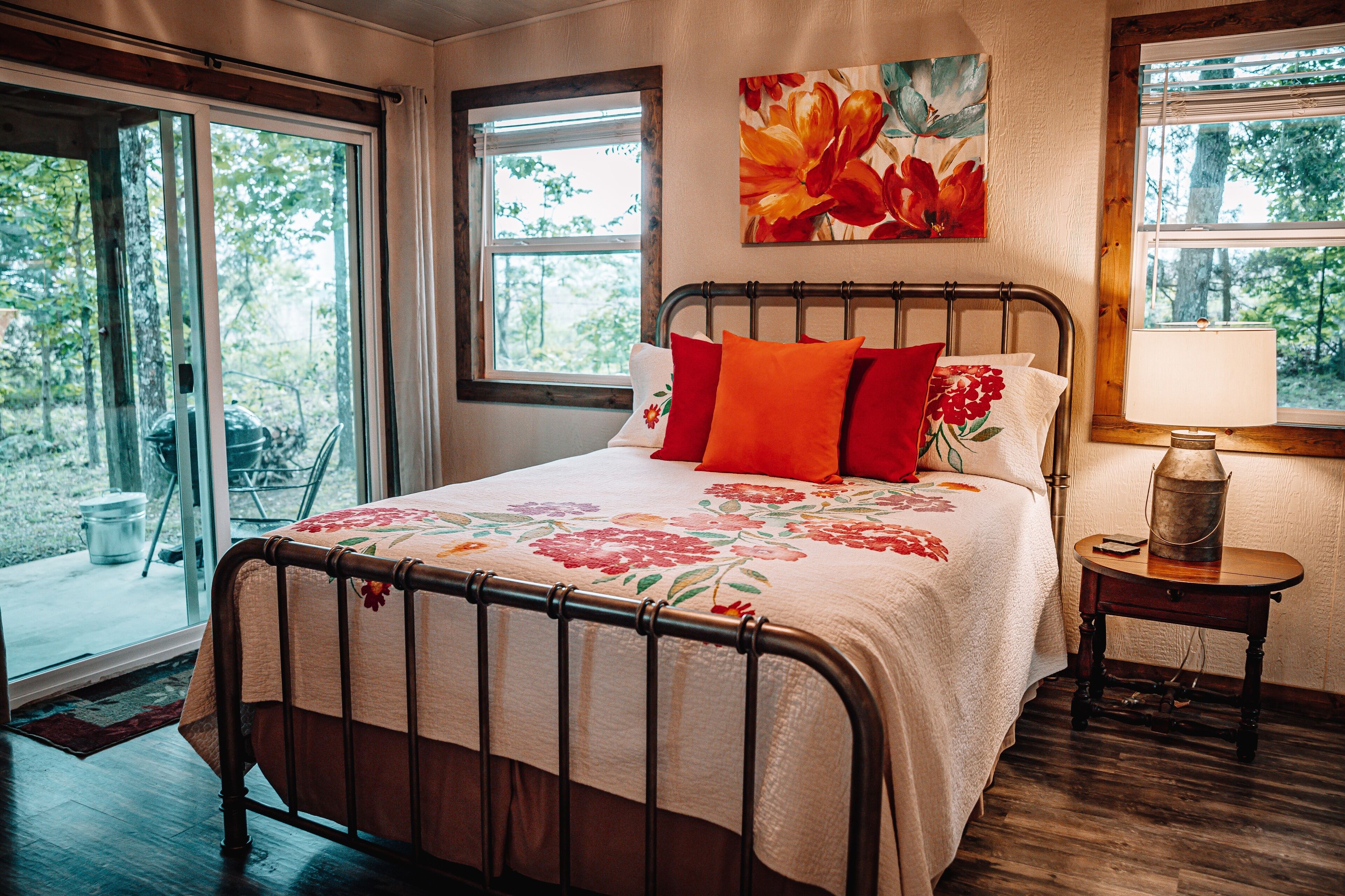 2 多间卧室、免费 WiFi、床单