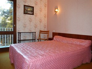 2 bedrooms