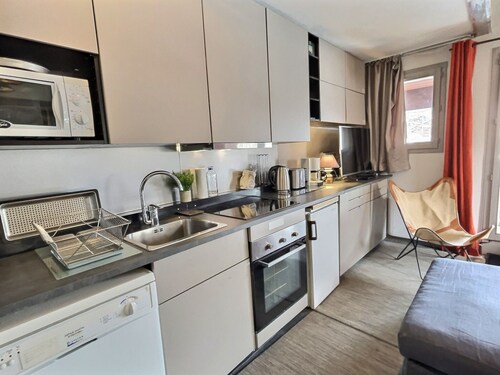 3-room duplex for 6 pers. in Val-d'Isère, ski-in/ski-out, balcony, free shuttles