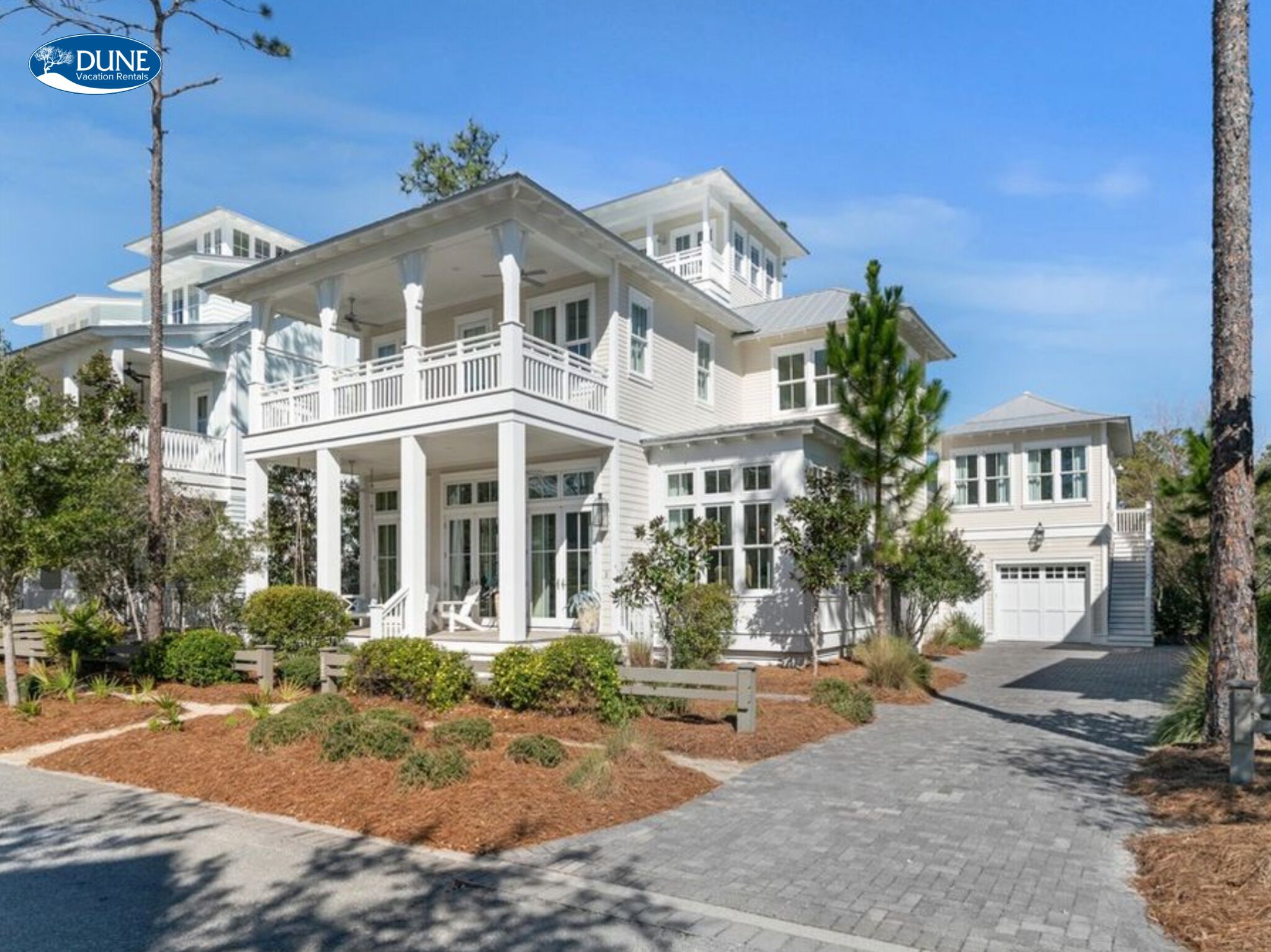 Elegantly Designed 5BR/5.5BTH + Bunk Nook Home in Lake District of WaterColor | Carriage House