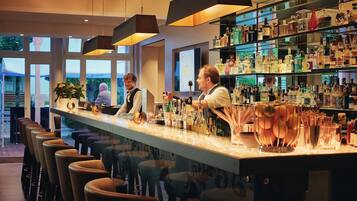 Bar (in der Unterkunft)