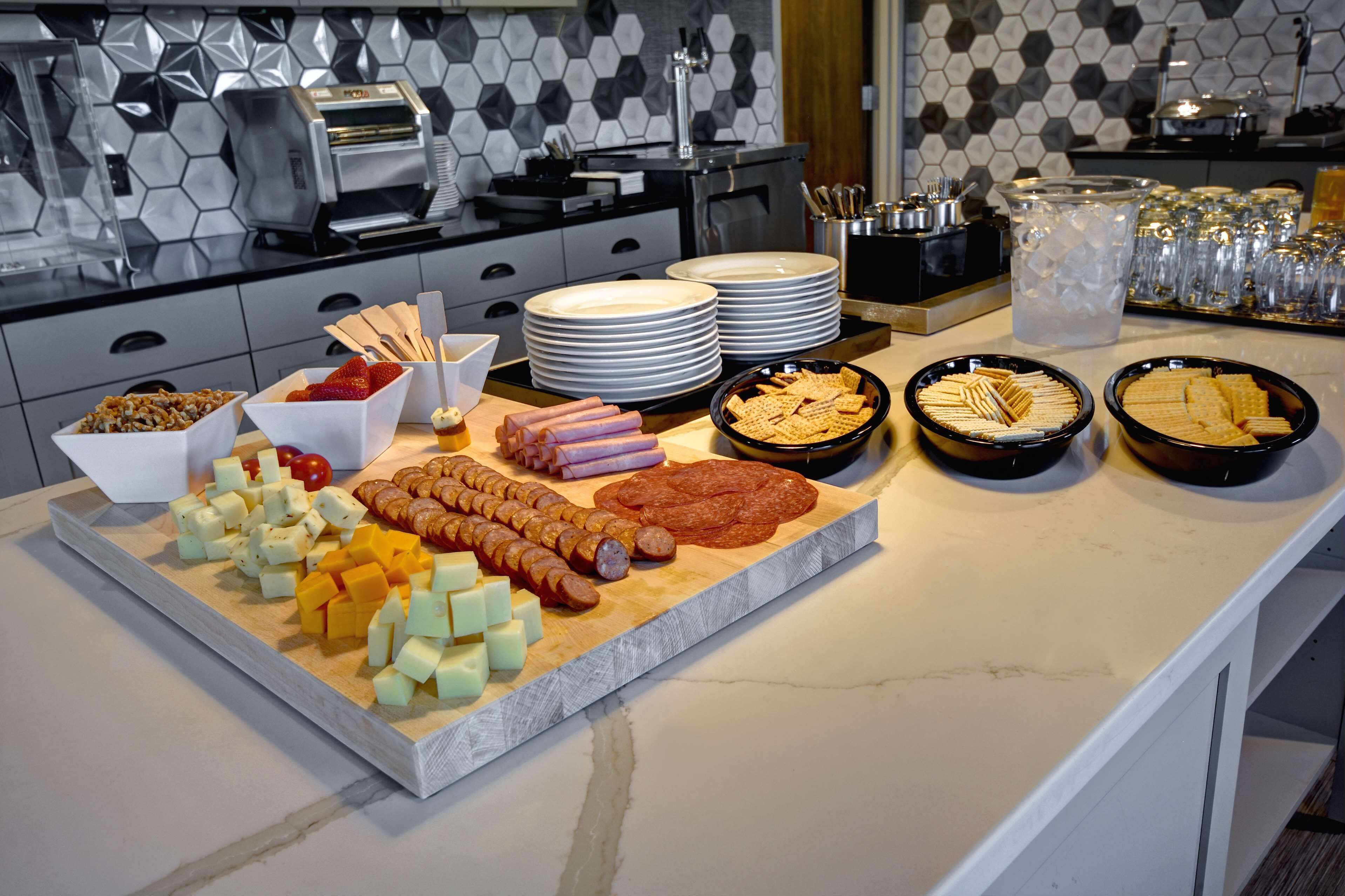 free daily full breakfast