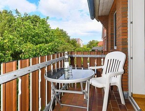 Property grounds - Double room non-smoking category I - Double room in the Hotel-Pension (Esens)