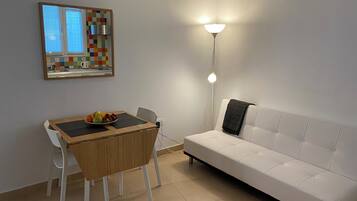 TV layar datar