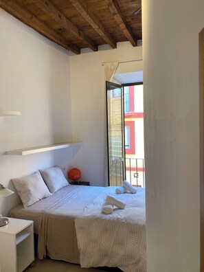 1 bedroom, iron/ironing board, free cribs/infant beds, free WiFi