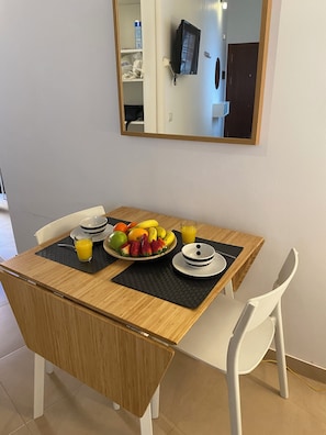 Appartement, 1 chambre | Salle de séjour