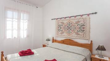 3 sovrum, strykjÀrn/strykbrÀda och sÀngklÀder