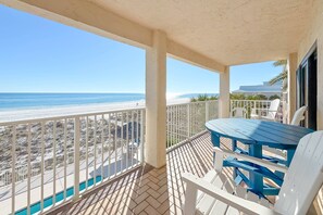 Unclassified image, 3 of 49, button