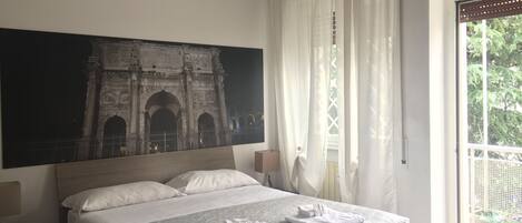 2 bedrooms, WiFi, bed sheets