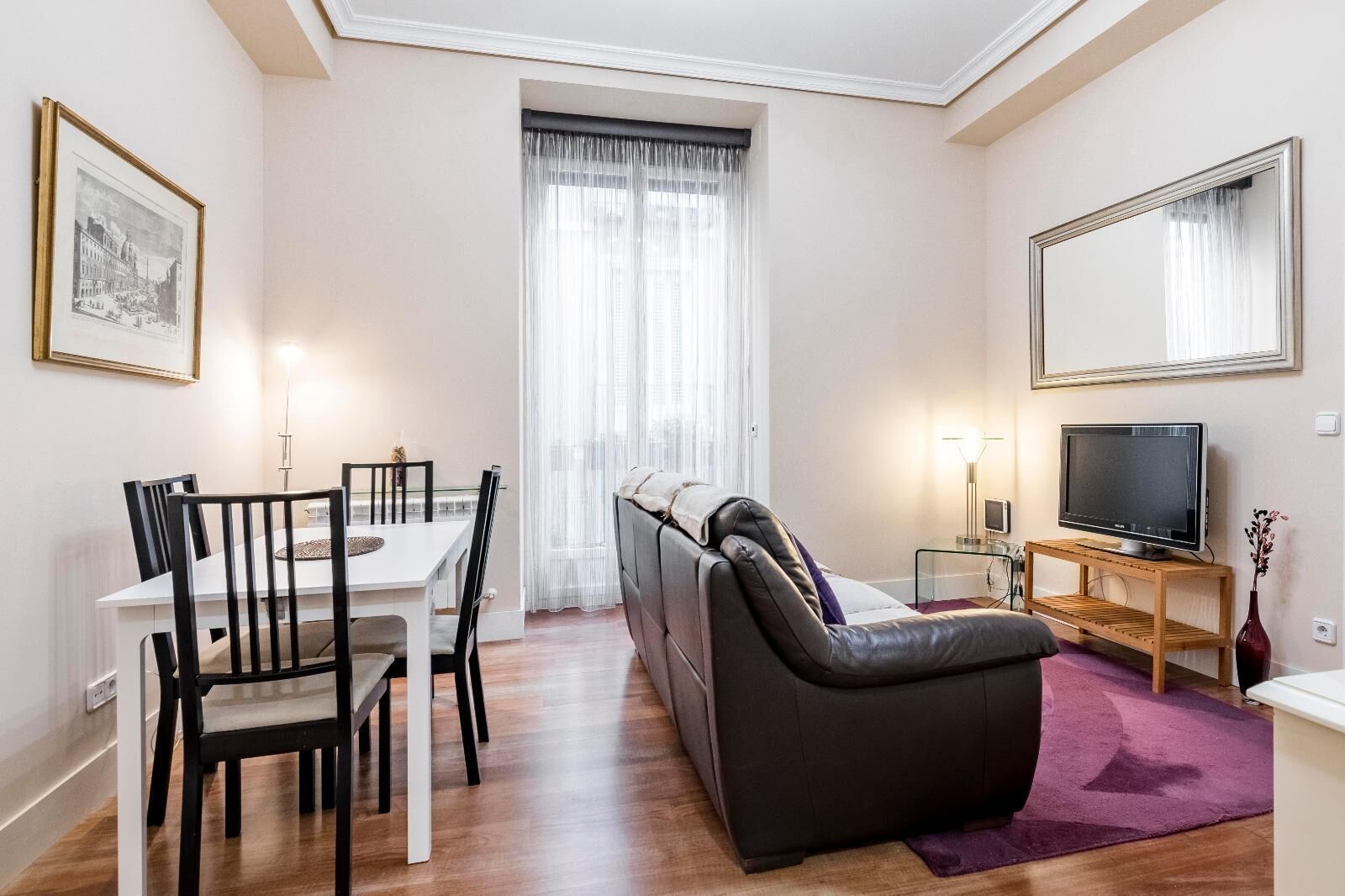 Modern and Elegant apartment