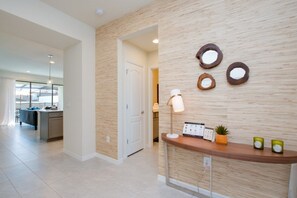 Villa (5 Bedrooms) | Servicio de la propiedad