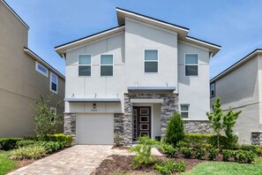 Exterior - At Last You can Rent the Perfect Luxury Villa on Solara Resort, Minutes From Disney World, Orlando Villa 3733 (Kissimmee)