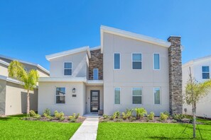 Exterior - The Ultimate Guide to Renting Your Luxury 9 Bedroom Villa on Champions Gate Resort, Orlando Villa 3687 (Ponte Vedra Beach)
