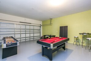 Villa (5 Bedrooms) | Property amenity