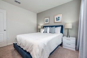 Villa (5 Bedrooms) | Property amenity - Picture Renting Your Own Luxury Villa on the Exclusive Solterra Resort, Close to Disney, Orlando Villa 3681 (Davenport)