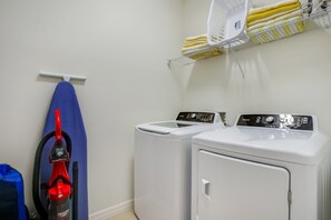 Villa (5 Bedrooms) | Property amenity