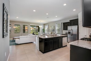 Villa (5 Bedrooms) | Property amenity