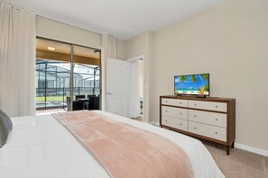 5 habitaciones, espacio para trabajar con laptop y wifi 