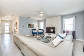 Televisión y futbolito 