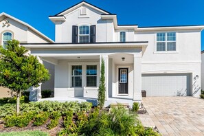 Exterior - At Last You can Rent the Perfect Luxury Villa on Solara Resort, Minutes From Disney World, Orlando Villa 3620 (Kissimmee)