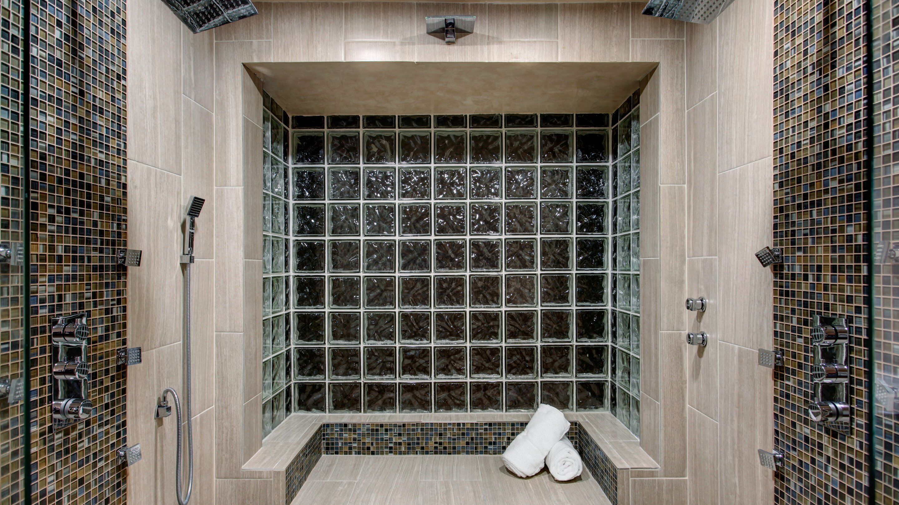 Studio (Multiple Bedrooms) | Bathroom