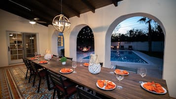 Tempat makan outdoor