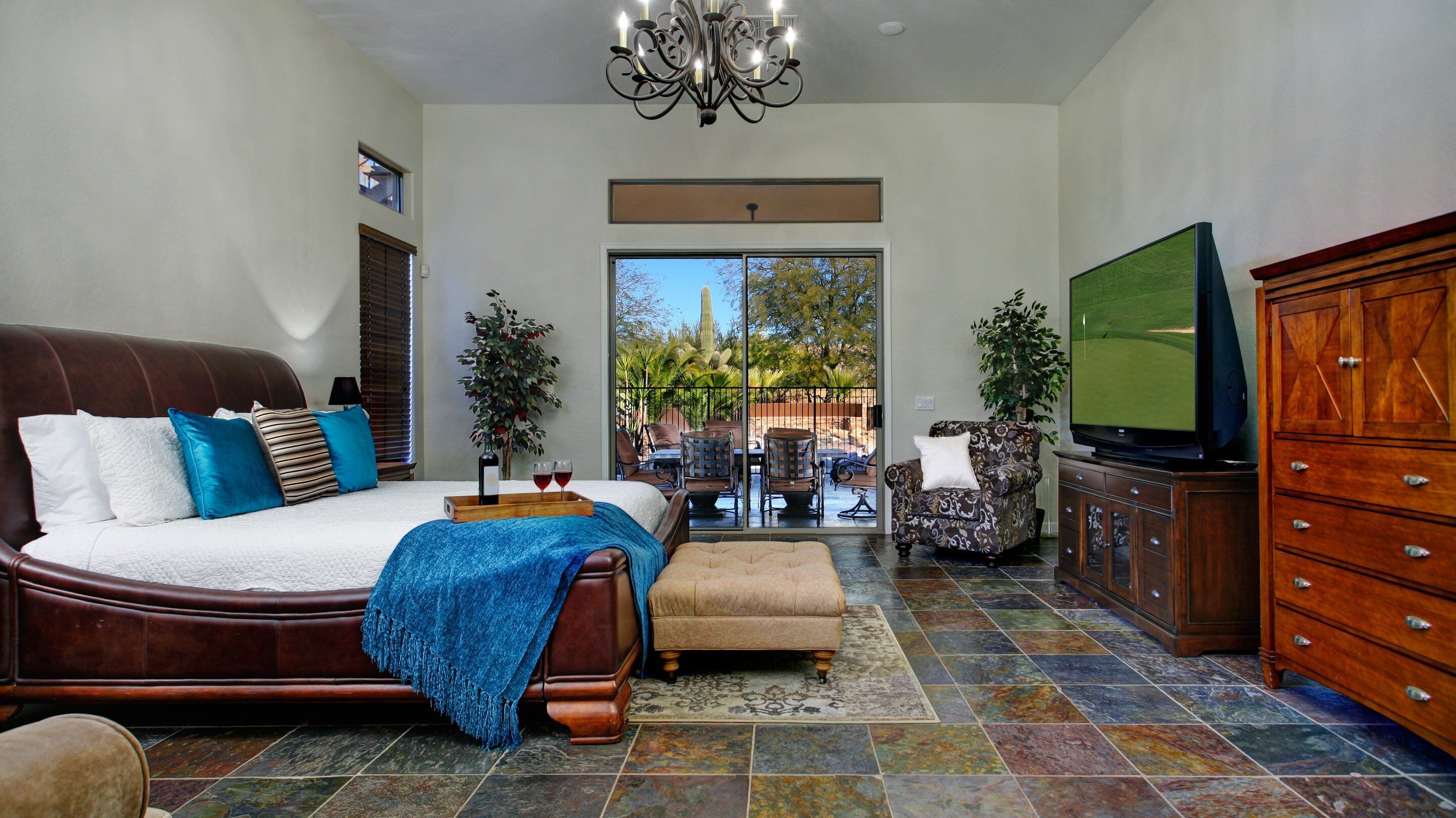 Studio (6 Bedrooms) | 6 bedrooms, iron/ironing board, bed sheets