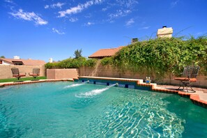 Piscina externa, piscina aquecida