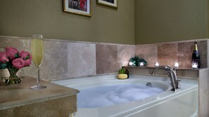 House (5 Bedrooms) | Bathroom | Shampoo, toilet paper - Mountain Views & Heated Pool/spa & Amenities Galore! (Scottsdale)