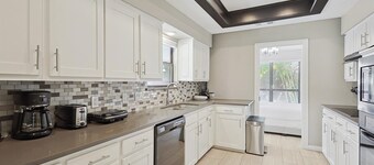 Best of Allen at Fountain Park – 5-BD/2-BA w/ Pool