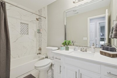 Best of Allen at Fountain Park – 5-BD/2-BA w/ Pool